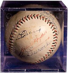 Lou Gehrig Autographed Vintage Everlast National League Baseball