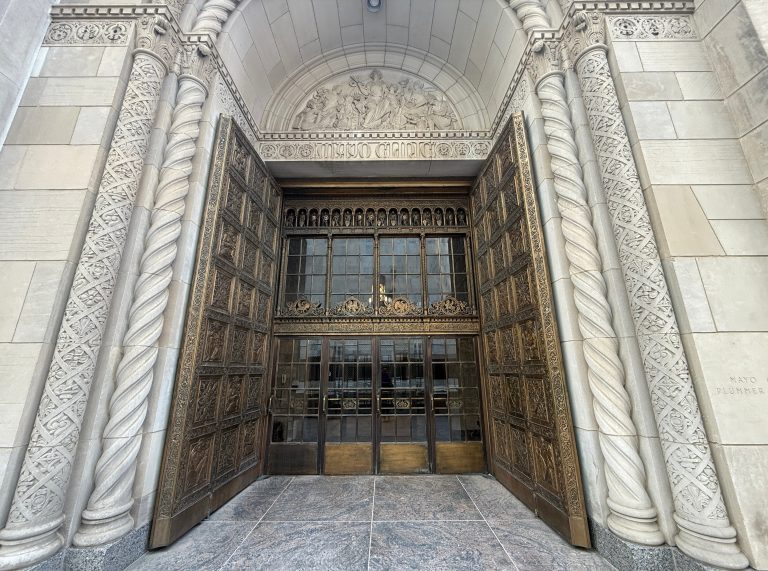 Plummer Building exterior at Mayo Clinic in Rochester, Minnesota